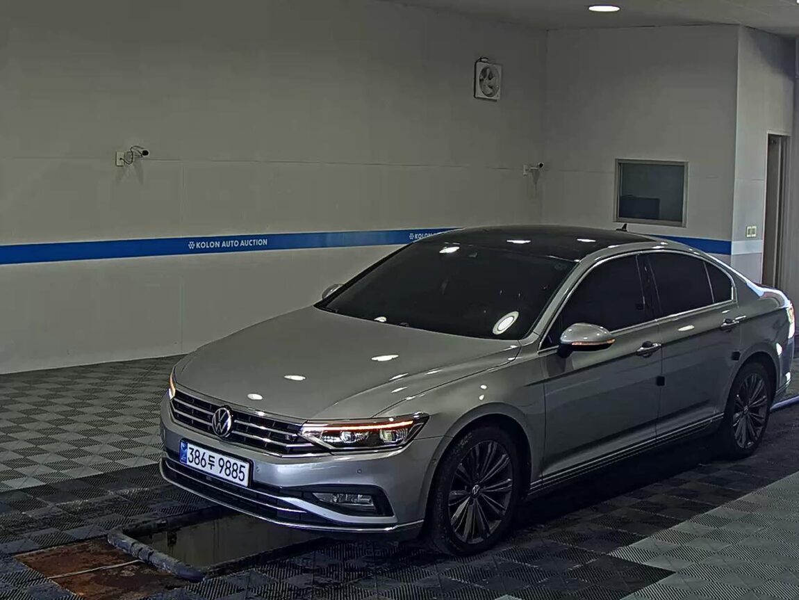 VOLKSWAGEN PASSAT GT (8TH GEN) 2.0 TDI 4MOTION PRESTIGE 2021 - zdjęcie 2