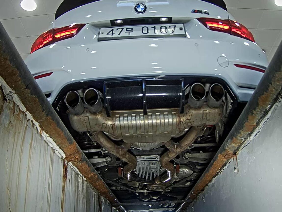 BMW M4 M4 COUPE PERFORMANCE SILENCE EDITION 2016 - zdjęcie 8