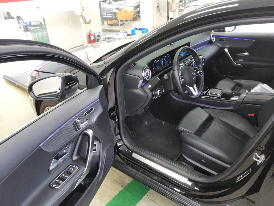 MERCEDES-BENZ A-CLASS (4TH GEN) A250 4MATIC SEDAN 2021 - zdjęcie 10