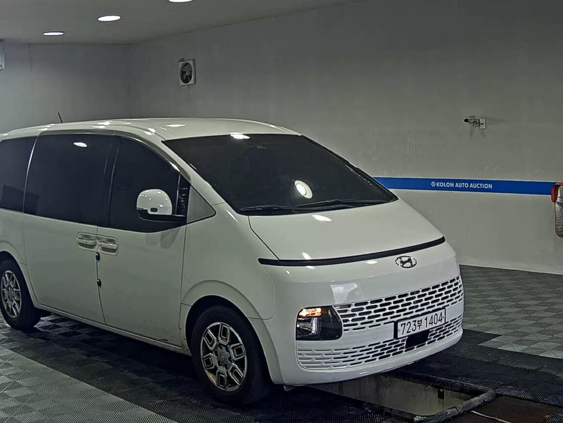 HYUNDAI STARIA 2.2 DIESEL TOURER 11-SEATER 2WD MODERN 2022 - zdjęcie 3