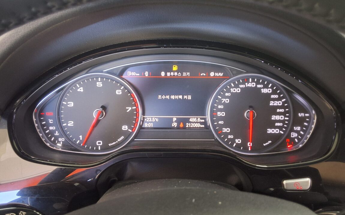 AUDI A8 (3RD GEN) 50 TFSI QUATTRO LWB 2015 - zdjęcie 9