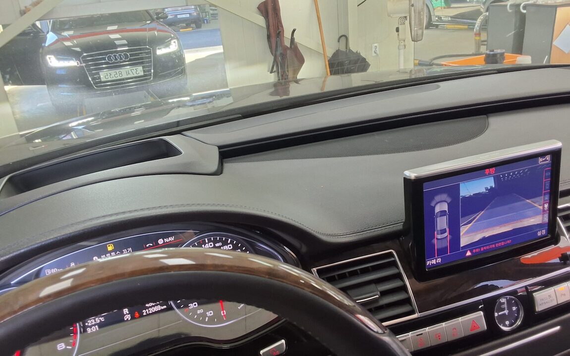 AUDI A8 (3RD GEN) 50 TFSI QUATTRO LWB 2015 - zdjęcie 19