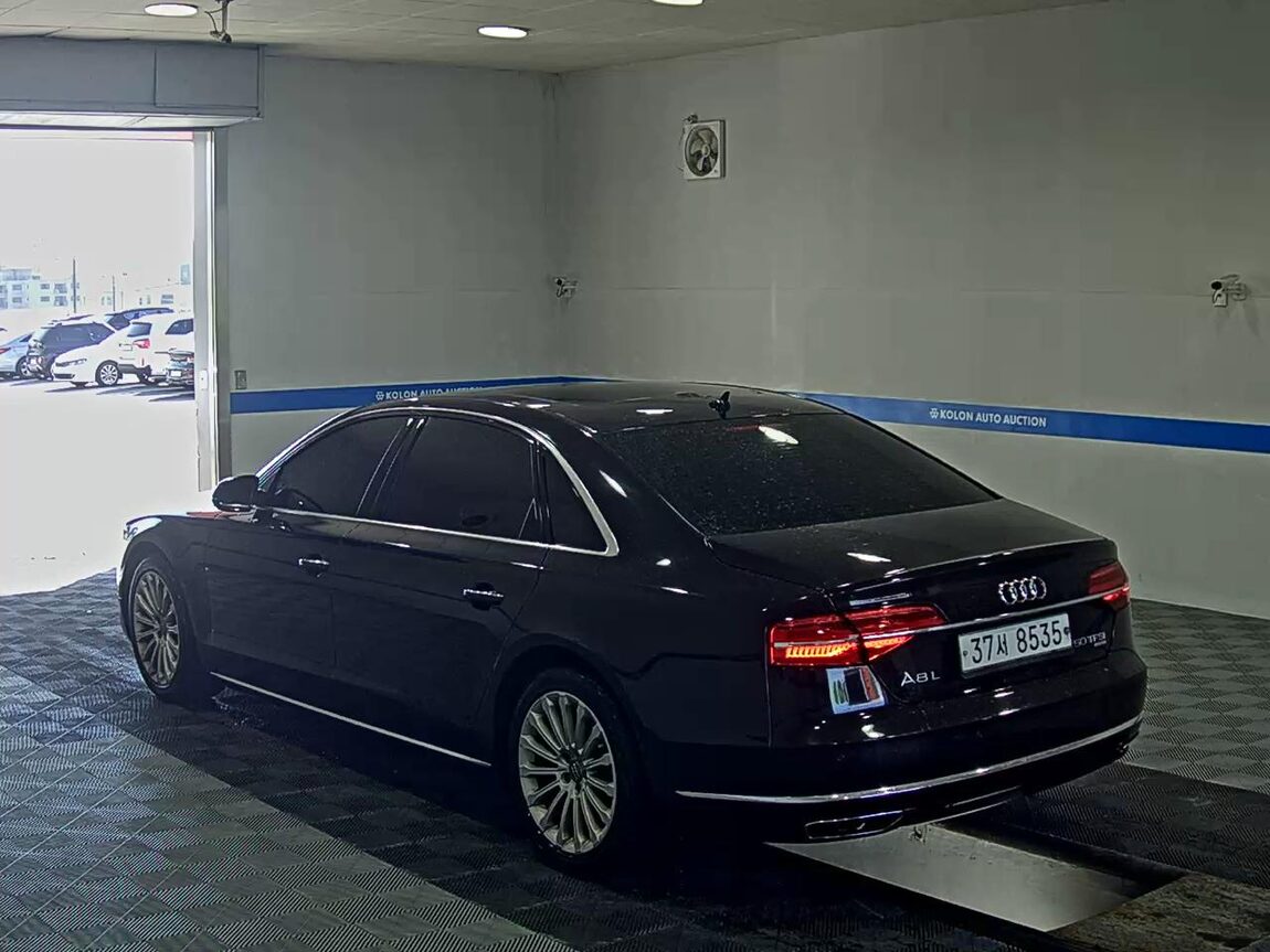 AUDI A8 (3RD GEN) 50 TFSI QUATTRO LWB 2015 - zdjęcie 6