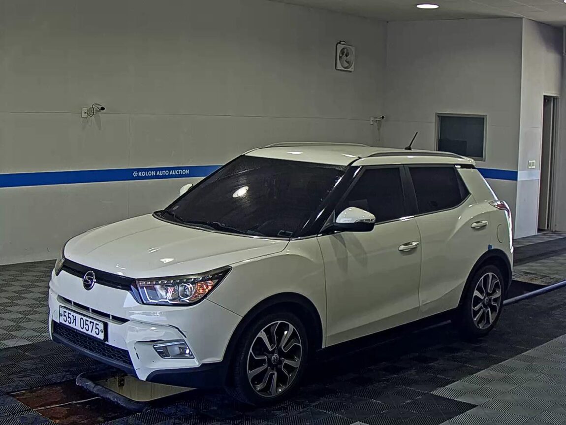 KG MOBILITY (SSANGYONG) TIVOLI DIESEL 2WD VX 2016 - zdjęcie 2