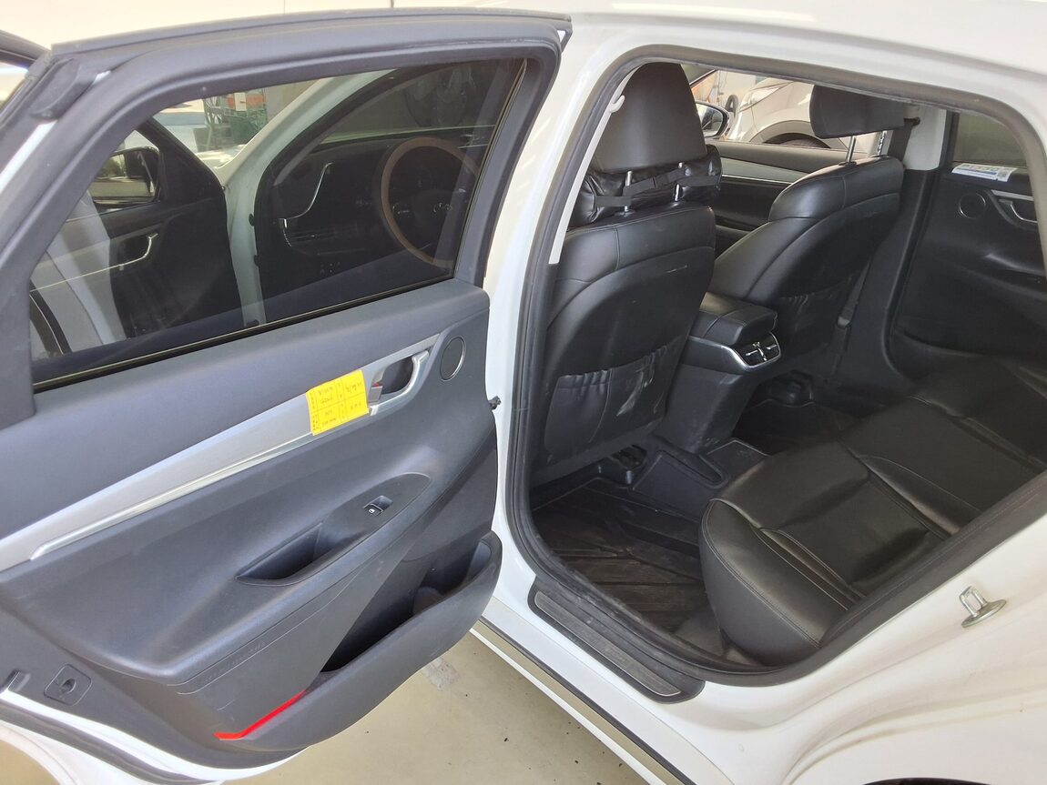 HYUNDAI THE NEW GRANDEUR IG LPi 3.0 BUSINESS PREMIUM MODEL TYPE 2020 - zdjęcie 12