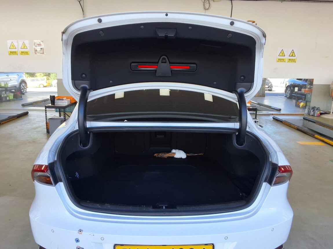 HYUNDAI THE NEW GRANDEUR IG LPi 3.0 BUSINESS PREMIUM MODEL TYPE 2020 - zdjęcie 15