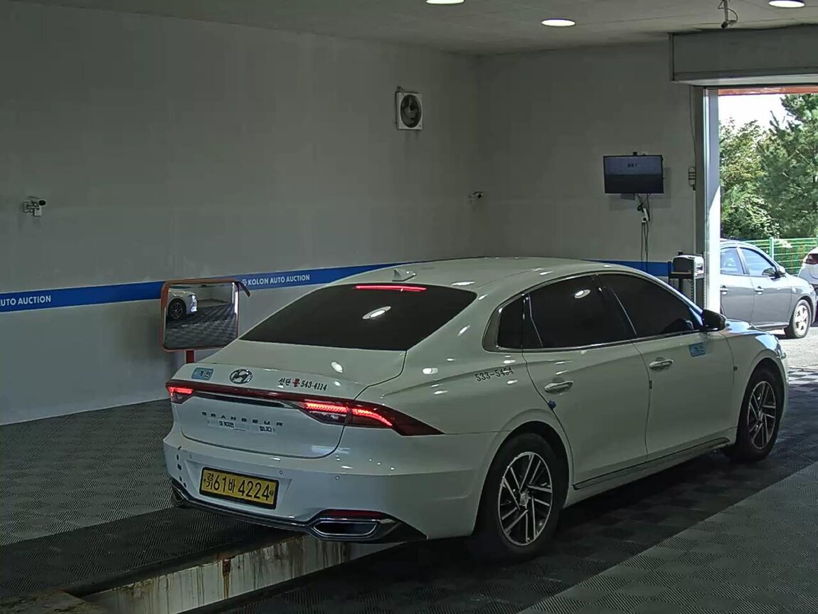 HYUNDAI THE NEW GRANDEUR IG LPi 3.0 BUSINESS PREMIUM MODEL TYPE 2020 - zdjęcie 5