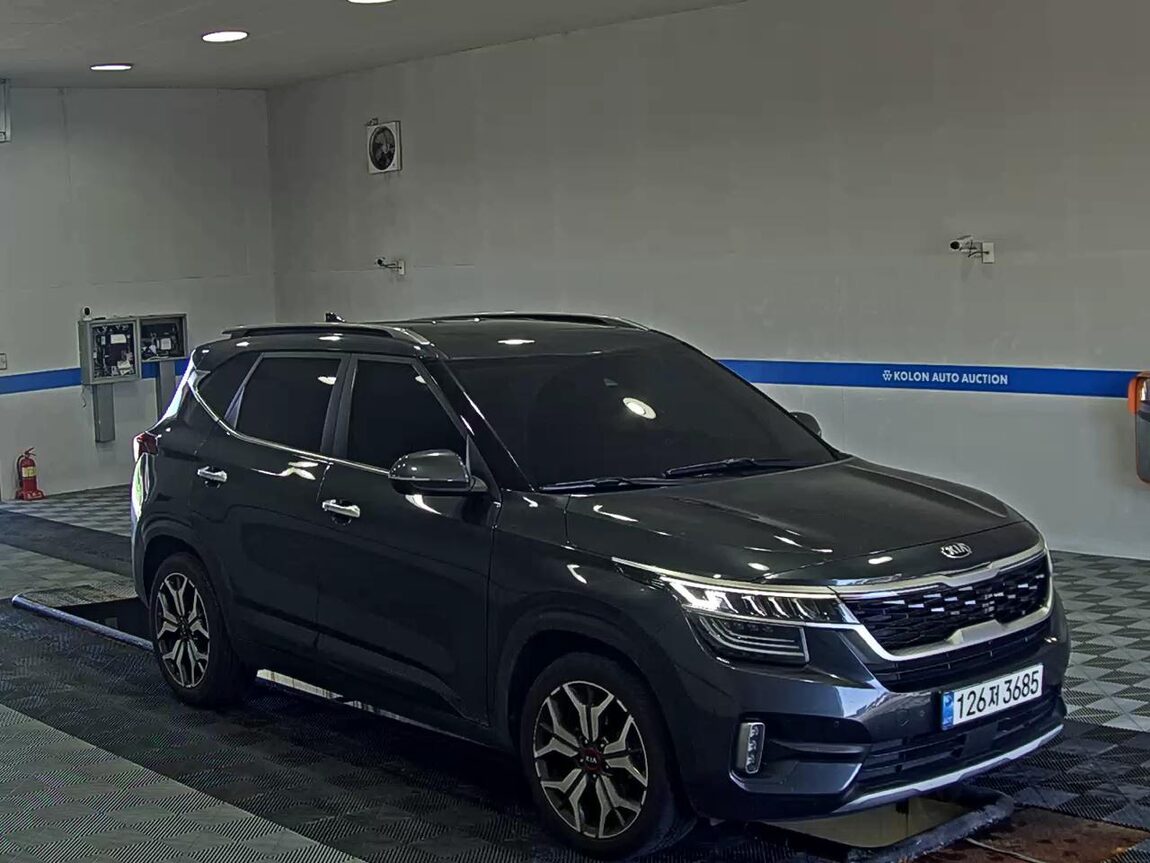 KIA SELTOS 1.6 GASOLINE 2WD SIGNATURE 2021 - zdjęcie 3