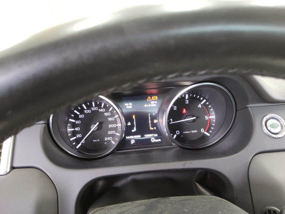 LAND ROVER DISCOVERY SPORT 2.0 TD4 SE 2016 - zdjęcie 9