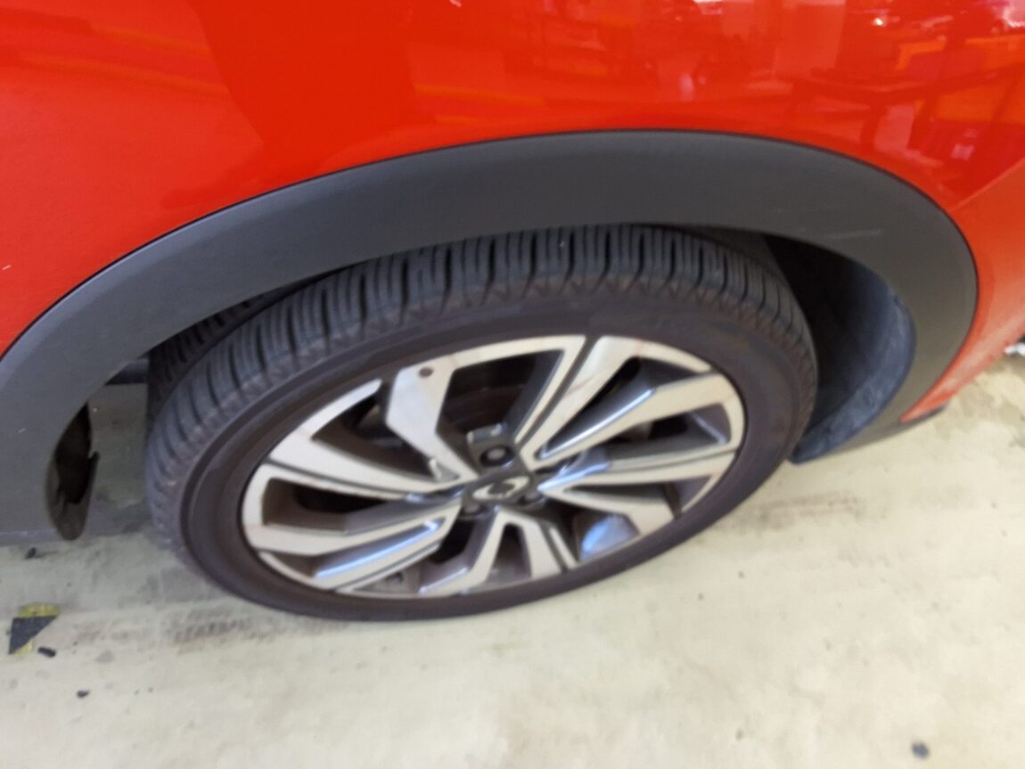 KG MOBILITY (SSANGYONG) VERY NEW TIVOLI 1.5 GASOLINE 2WD LIMITED EDITION 2021 - zdjęcie 25