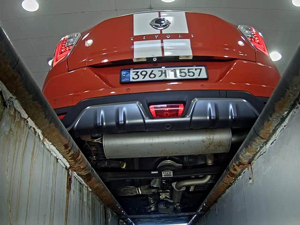 KG MOBILITY (SSANGYONG) VERY NEW TIVOLI 1.5 GASOLINE 2WD LIMITED EDITION 2021 - zdjęcie 8