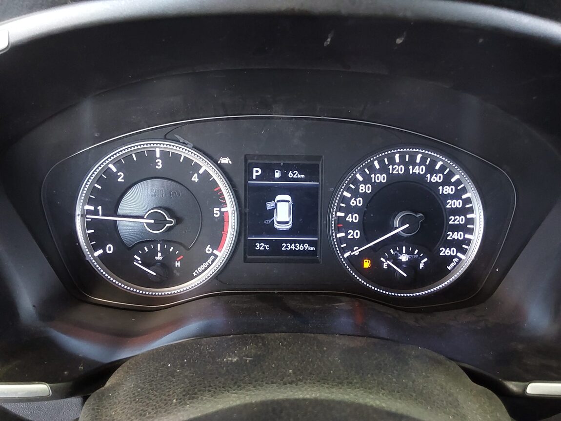 HYUNDAI SANTA FE (TM) R2.0 2WD PREMIUM 2019 - zdjęcie 9
