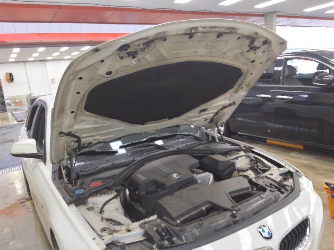BMW 3 SERIES (6TH GEN) 320i M SPORT 2016 - zdjęcie 18