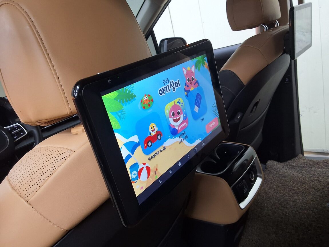 KIA NEW CARNIVAL (KA4) 9-SEATER GASOLINE SIGNATURE 2023 - zdjęcie 26