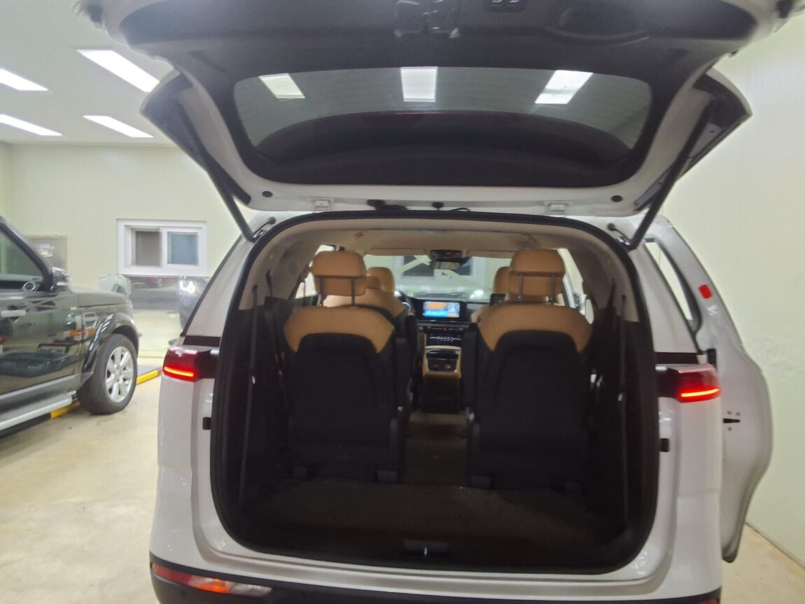 KIA NEW CARNIVAL (KA4) 9-SEATER GASOLINE SIGNATURE 2023 - zdjęcie 16