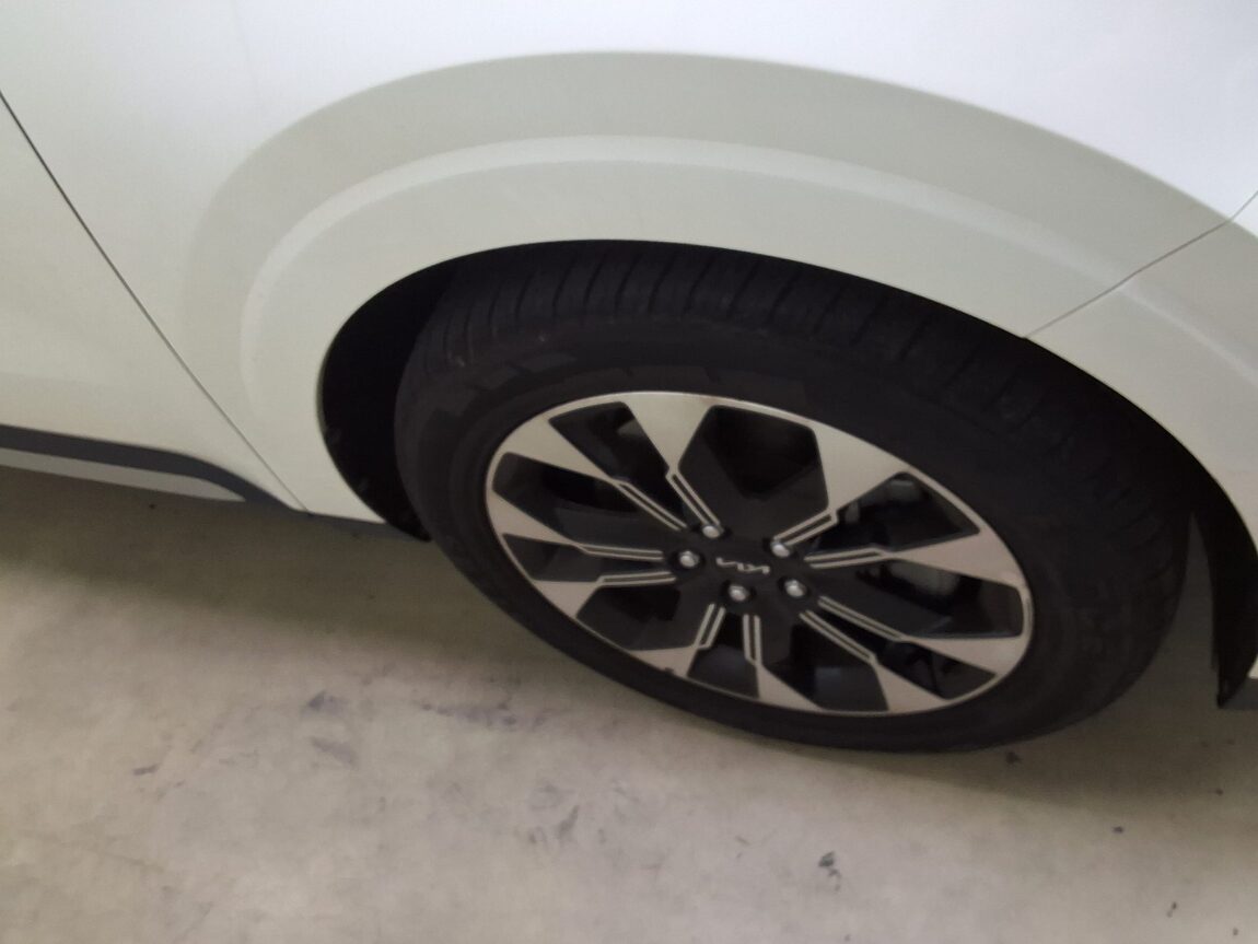 KIA NEW CARNIVAL (KA4) 9-SEATER GASOLINE SIGNATURE 2023 - zdjęcie 21