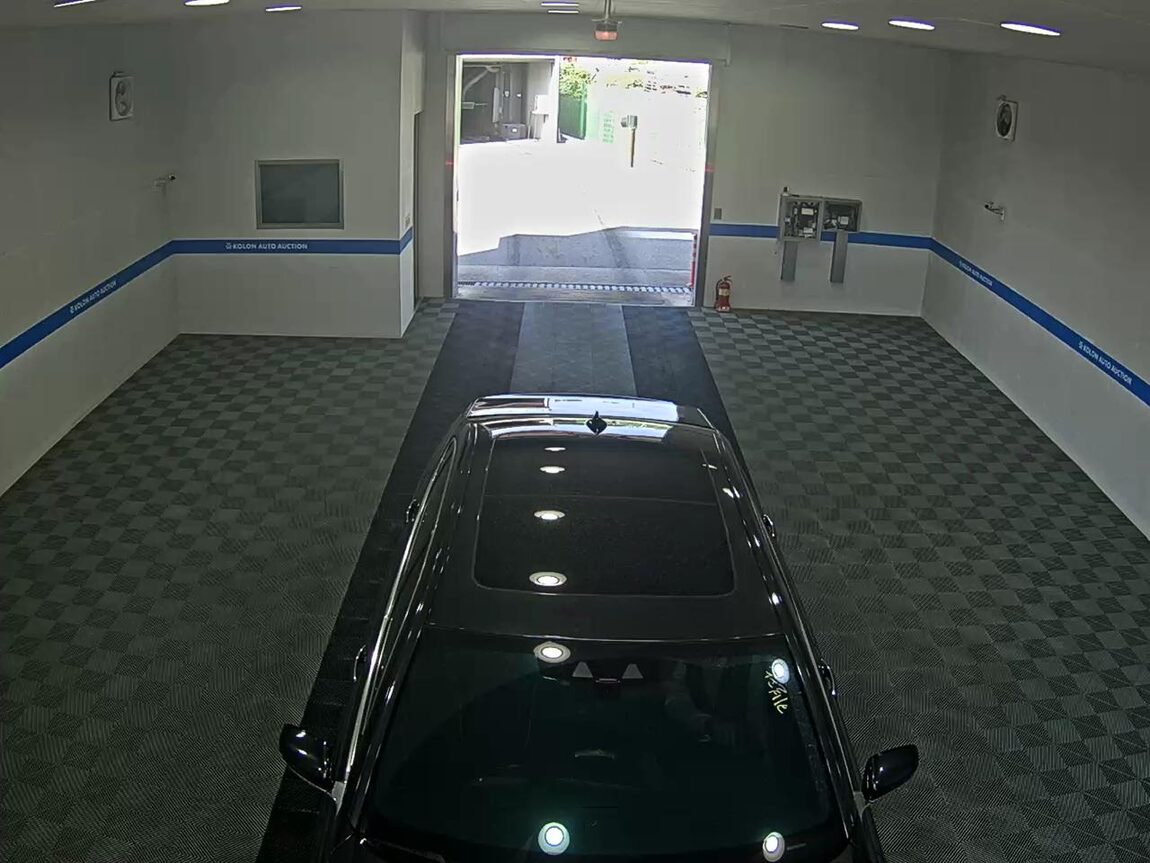 BMW 7 SERIES (6TH GEN) 750Li xDRIVE 2017 - zdjęcie 7
