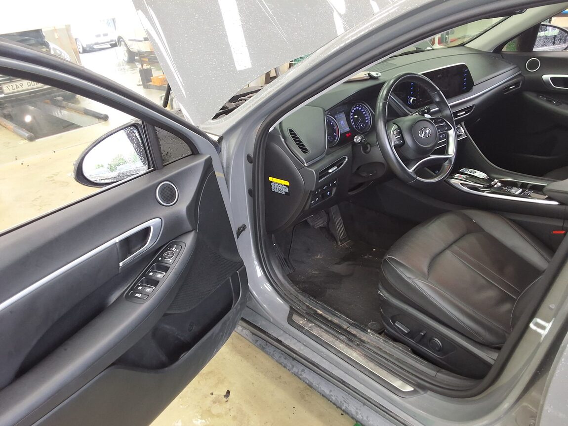 HYUNDAI SONATA (DN8) G2.0 PREMIUM FAMILY 2020 - zdjęcie 11