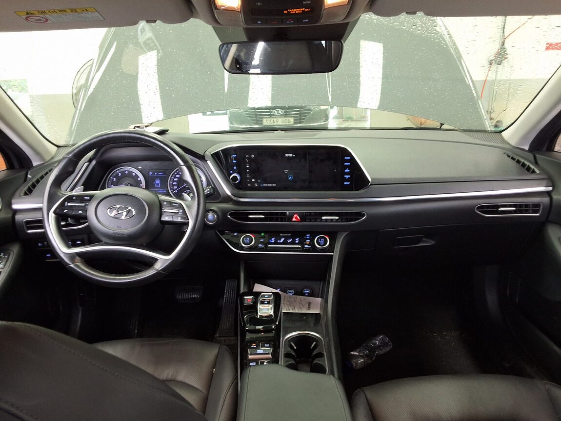 HYUNDAI SONATA (DN8) G2.0 PREMIUM FAMILY 2020 - zdjęcie 12