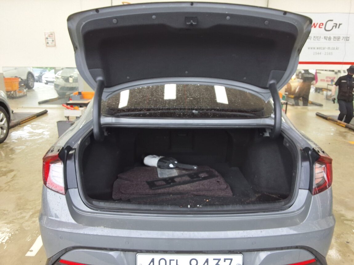 HYUNDAI SONATA (DN8) G2.0 PREMIUM FAMILY 2020 - zdjęcie 16