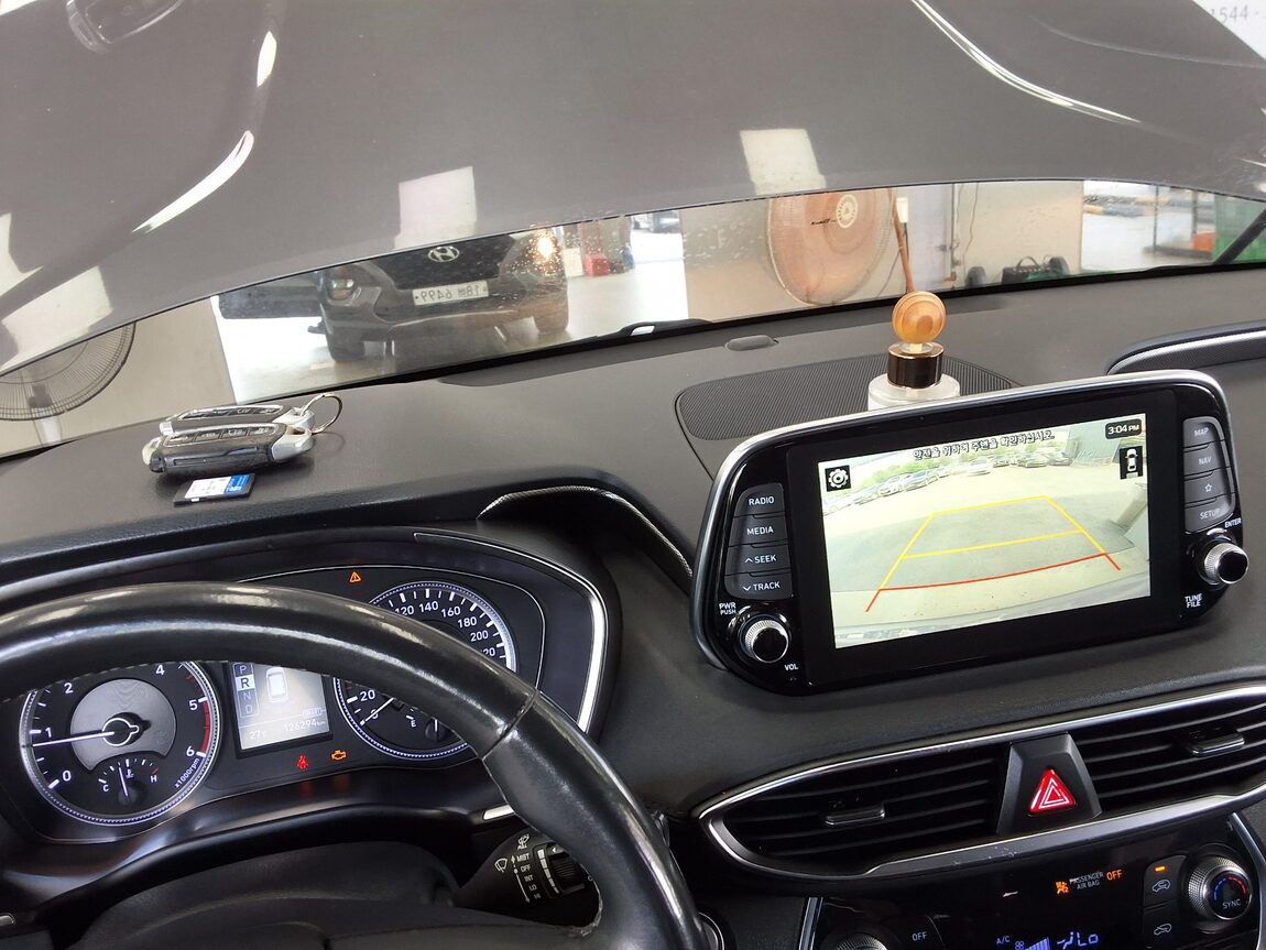 HYUNDAI SANTA FE (TM) R2.0 2WD PREMIUM 2019 - zdjęcie 18