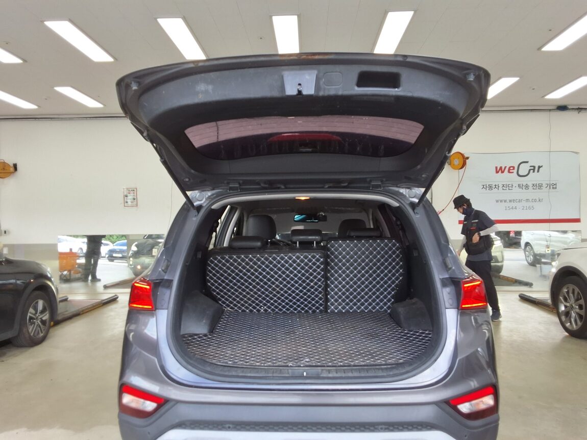 HYUNDAI SANTA FE (TM) R2.0 2WD PREMIUM 2019 - zdjęcie 15