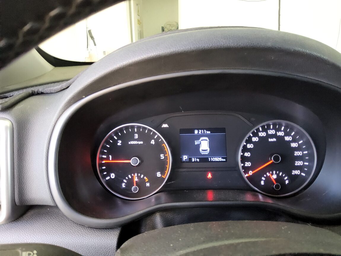 KIA SPORTAGE THE BOLD R2.0 DIESEL 2WD PRESTIGE 2019 - zdjęcie 9
