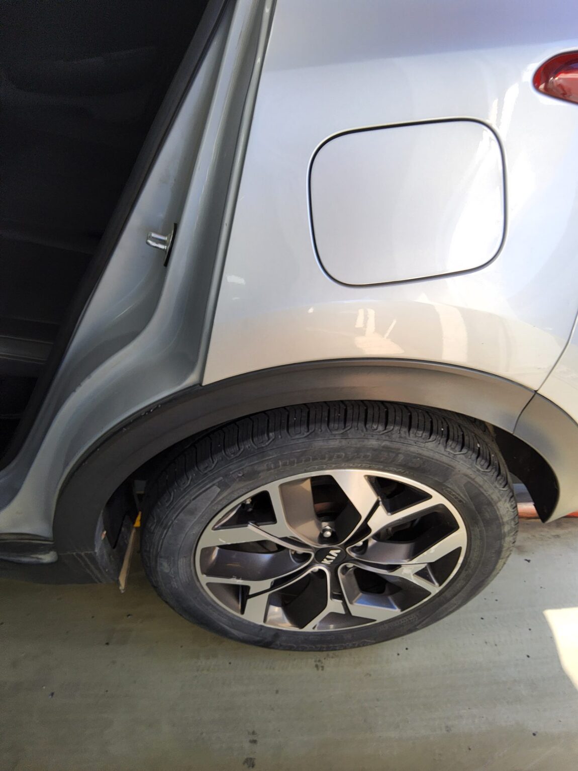 KIA SPORTAGE THE BOLD R2.0 DIESEL 2WD PRESTIGE 2019 - zdjęcie 20