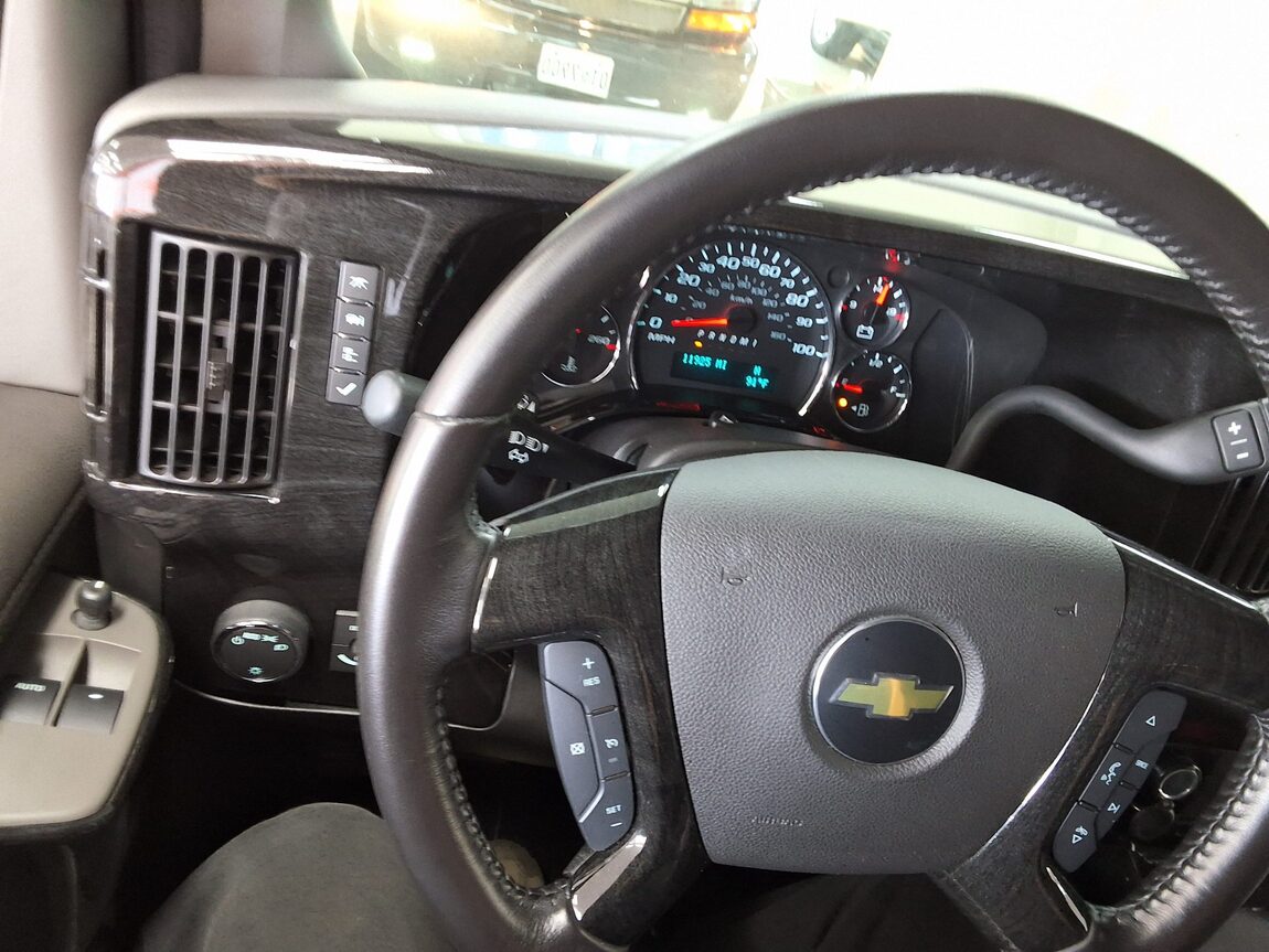 CHEVROLET EXPRESS VAN 6 2019 - zdjęcie 22