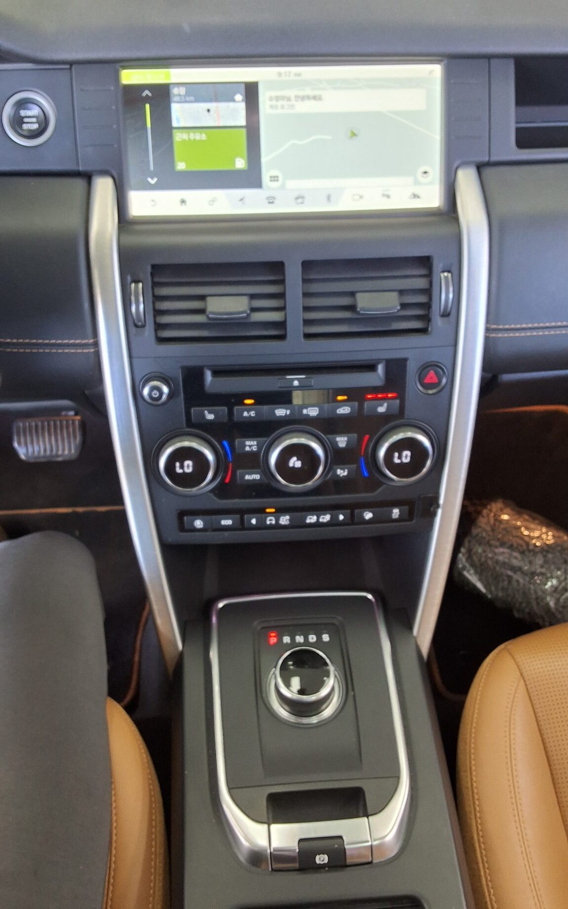 LAND ROVER DISCOVERY SPORT 2.0 TD4 HSE LUXURY 2018 - zdjęcie 18