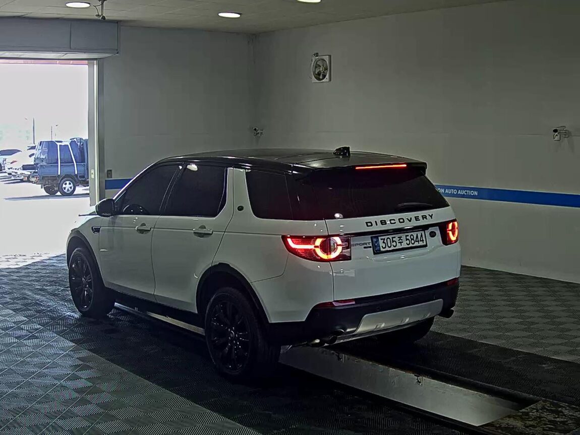 LAND ROVER DISCOVERY SPORT 2.0 TD4 HSE LUXURY 2018 - zdjęcie 6