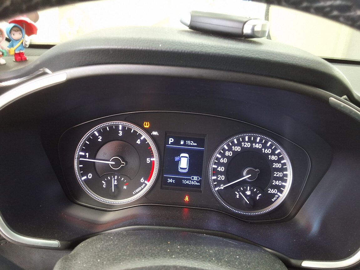 HYUNDAI SANTA FE (TM) R2.0 2WD PREMIUM 2020 - zdjęcie 10