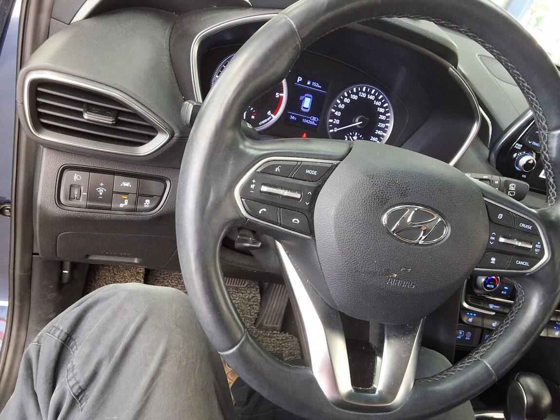HYUNDAI SANTA FE (TM) R2.0 2WD PREMIUM 2020 - zdjęcie 23