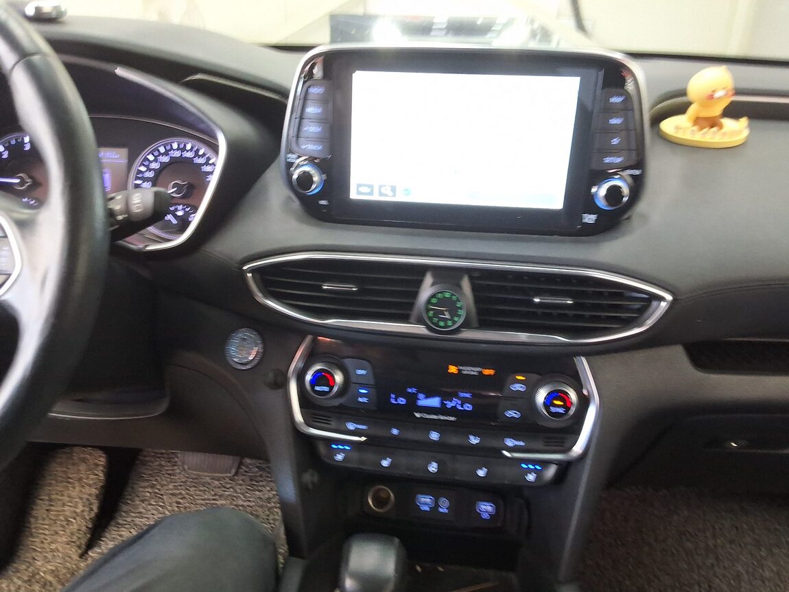 HYUNDAI SANTA FE (TM) R2.0 2WD PREMIUM 2020 - zdjęcie 24