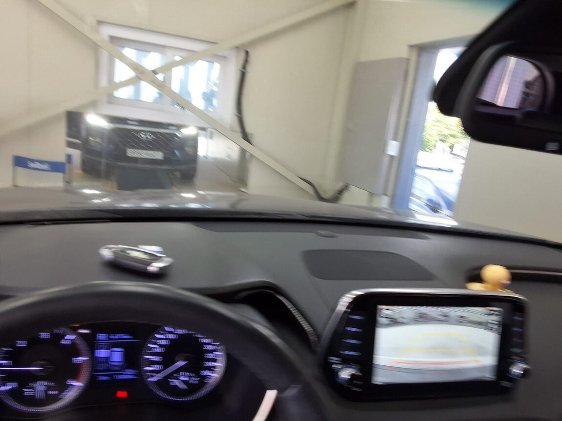 HYUNDAI SANTA FE (TM) R2.0 2WD PREMIUM 2020 - zdjęcie 25