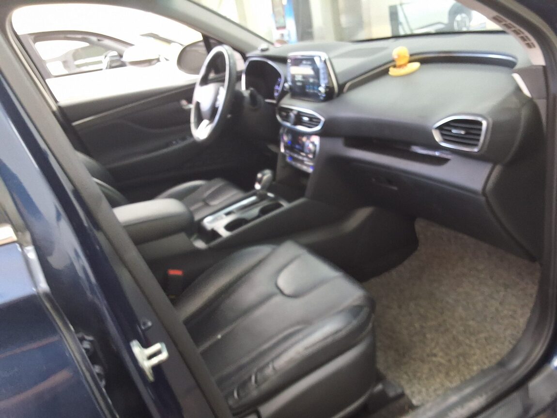 HYUNDAI SANTA FE (TM) R2.0 2WD PREMIUM 2020 - zdjęcie 15