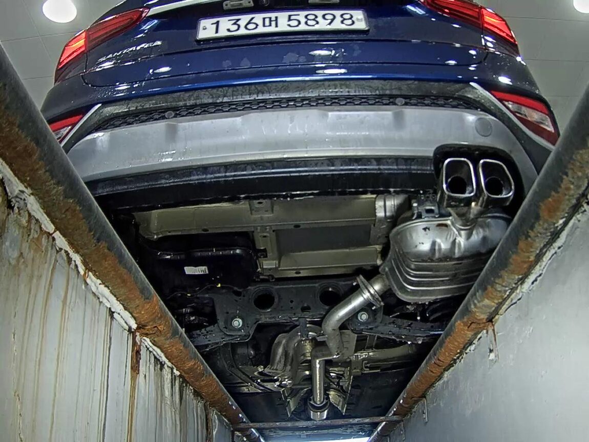 HYUNDAI SANTA FE (TM) R2.0 2WD PREMIUM 2020 - zdjęcie 8