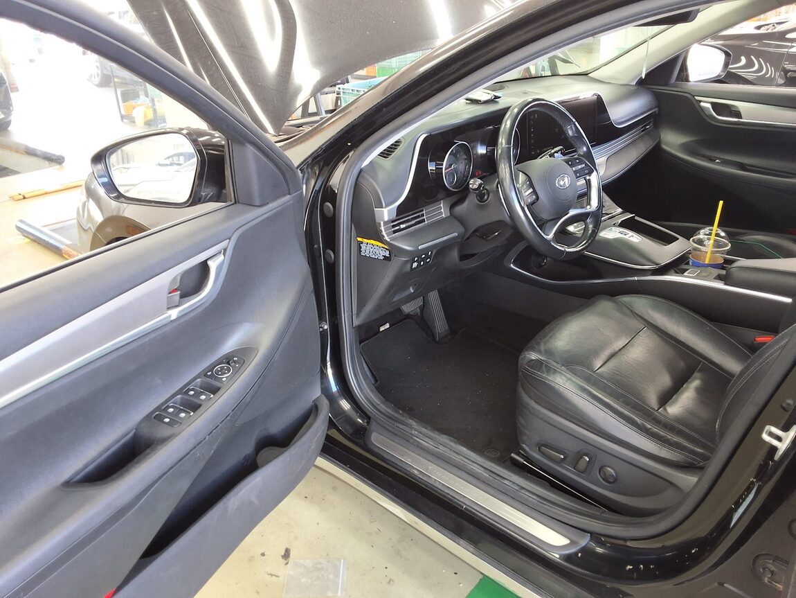 HYUNDAI THE NEW GRANDEUR IG GASOLINE 2.5 PREMIUM 2020 - zdjęcie 11