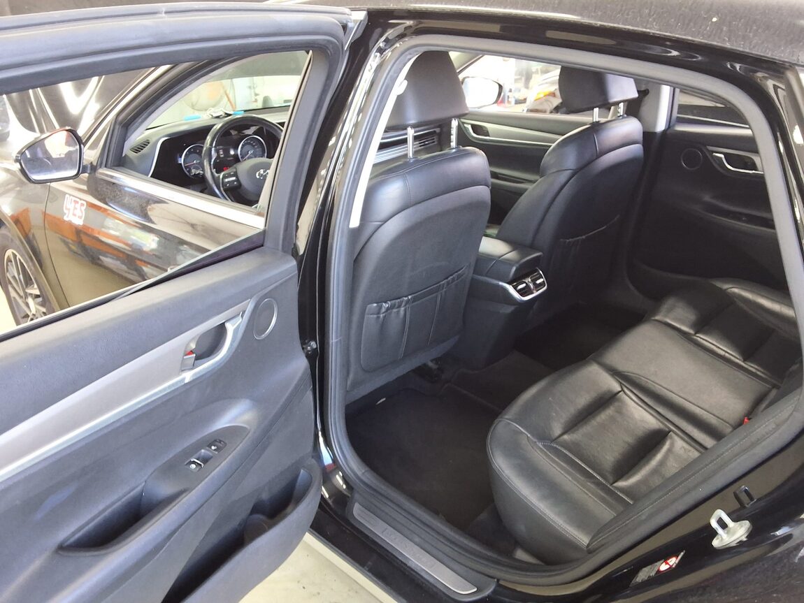 HYUNDAI THE NEW GRANDEUR IG GASOLINE 2.5 PREMIUM 2020 - zdjęcie 13