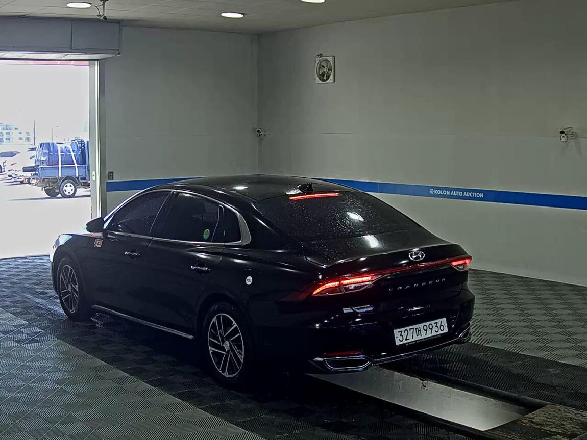 HYUNDAI THE NEW GRANDEUR IG GASOLINE 2.5 PREMIUM 2020 - zdjęcie 6