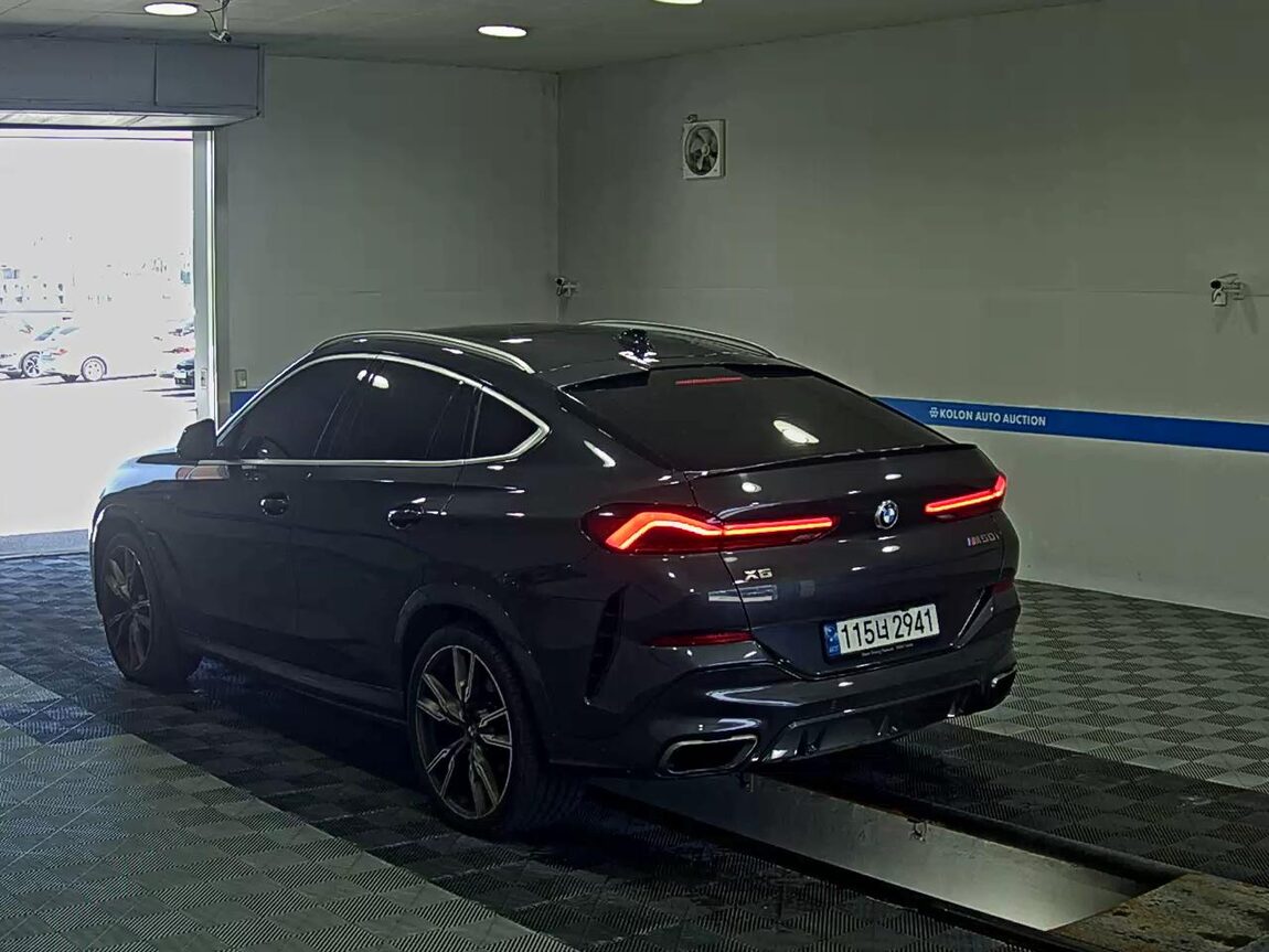 BMW X6 (3RD GEN) M50i 2022 - zdjęcie 6