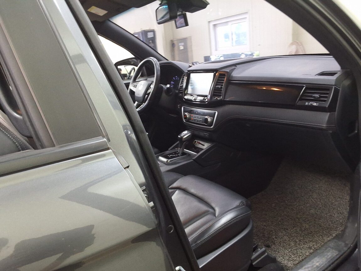 KG MOBILITY (SSANGYONG) REXTON SPORTS 2.2 4WD PRESTIGE SPECIAL 2020 - zdjęcie 15