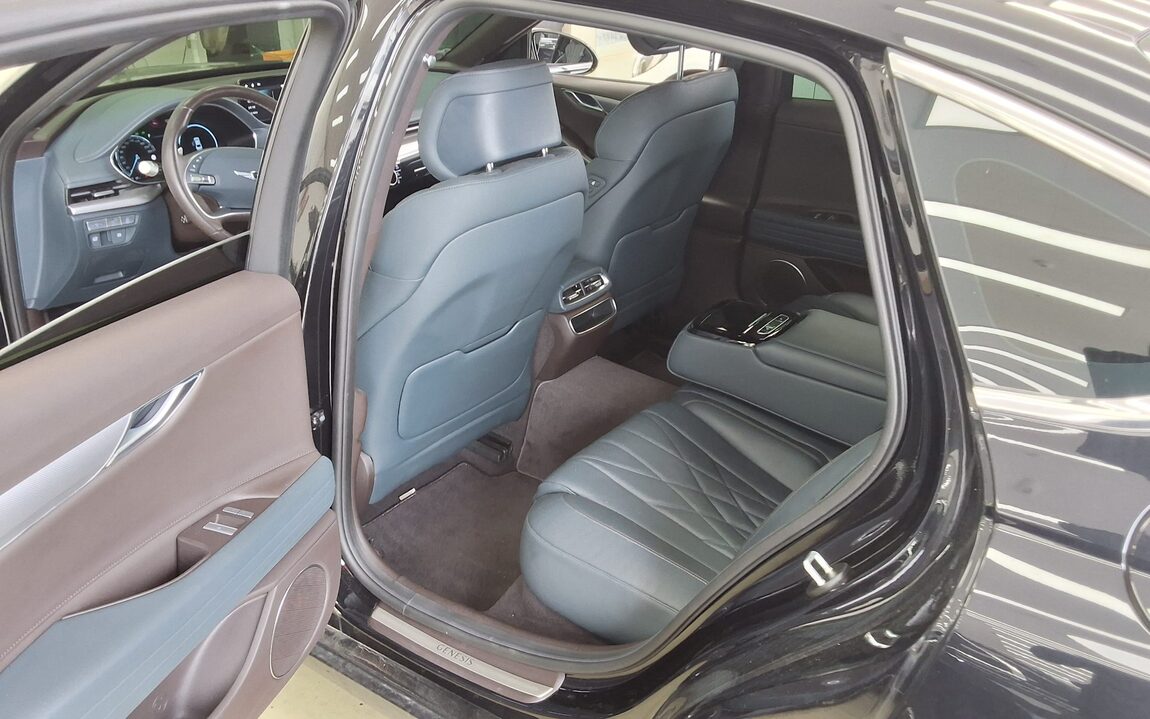 GENESIS THE ALL NEW G80 GASOLINE 2.5 2WD BASE MODEL 2022 - zdjęcie 12