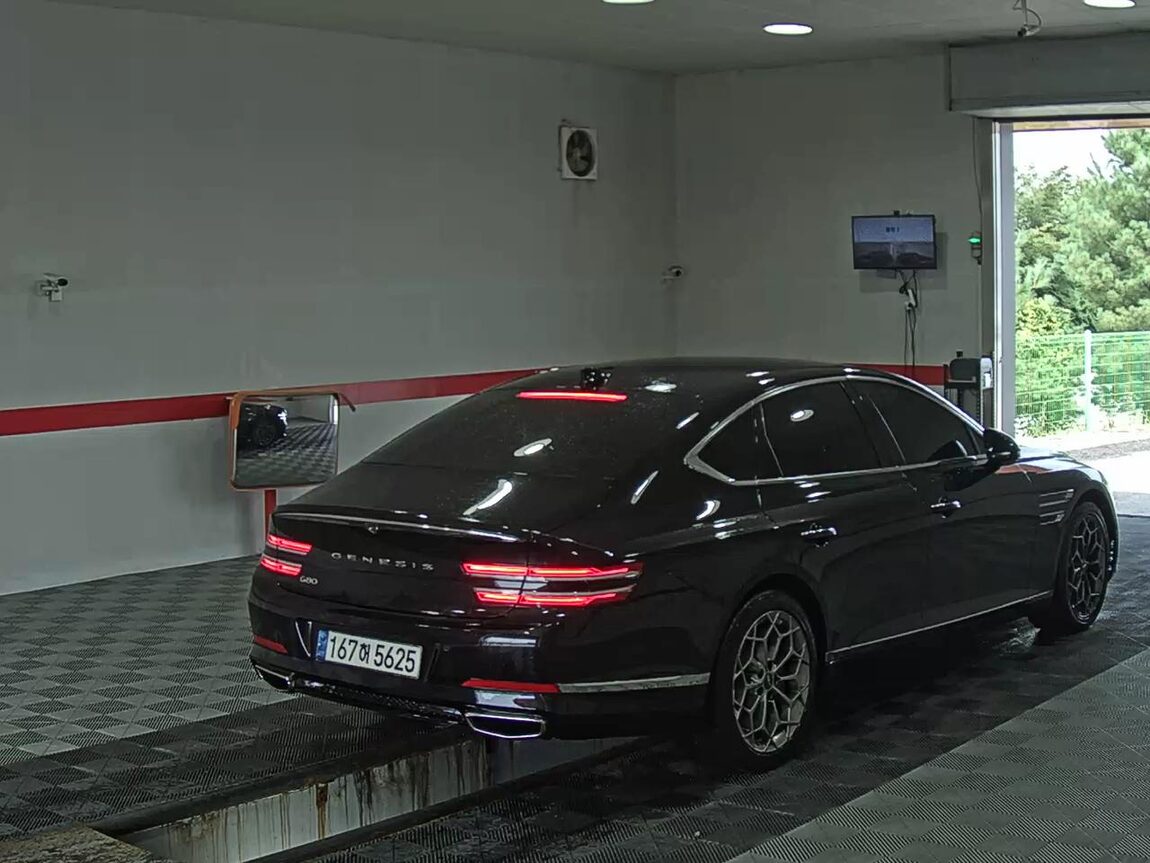 GENESIS THE ALL NEW G80 GASOLINE 2.5 2WD BASE MODEL 2022 - zdjęcie 5