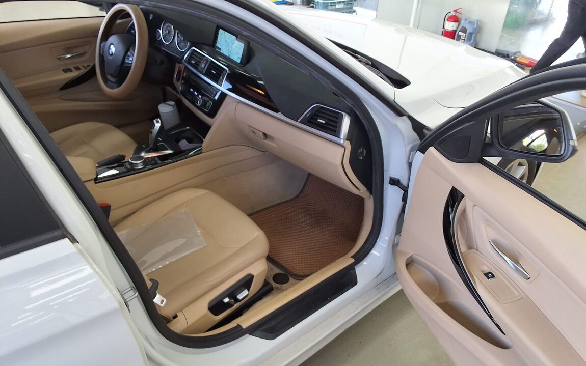 BMW 3 SERIES (6TH GEN) 320d 2017 - zdjęcie 14