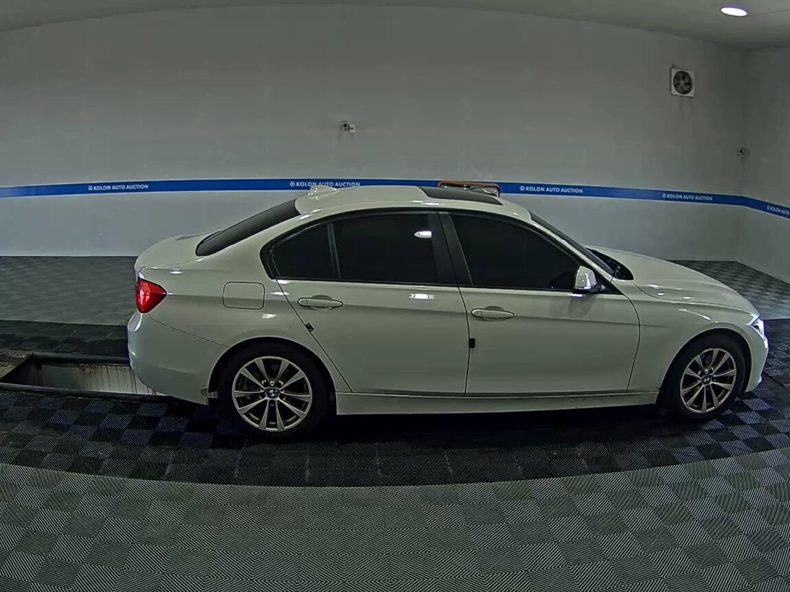 BMW 3 SERIES (6TH GEN) 320d 2017 - zdjęcie 4