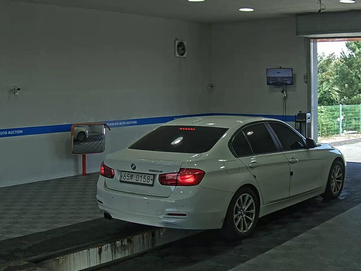 BMW 3 SERIES (6TH GEN) 320d 2017 - zdjęcie 5