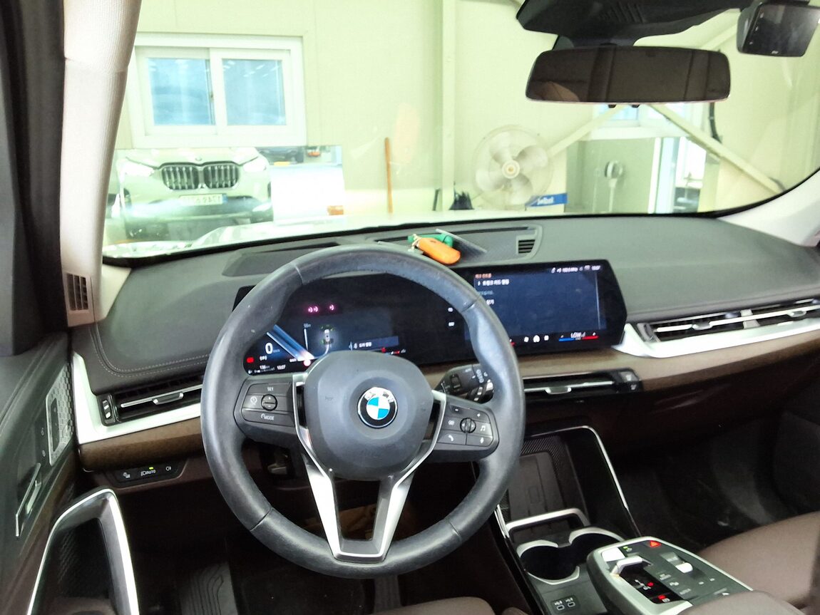 BMW X1 (3RD GEN) 20i xDRIVE X LINE 2024 - zdjęcie 12