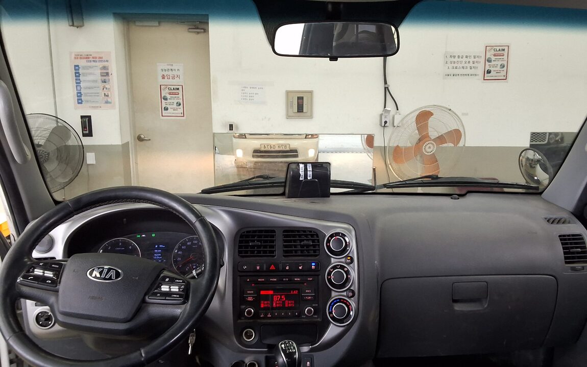 KIA THE NEW BONGO III CARGO 1 TON DOUBLE CAB EXTRA LONG WHEELBASE GLS 2022 - zdjęcie 11
