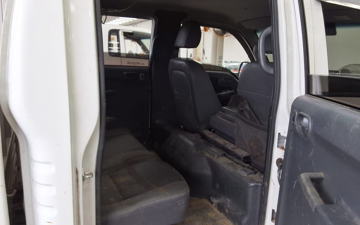KIA THE NEW BONGO III CARGO 1 TON DOUBLE CAB EXTRA LONG WHEELBASE GLS 2022 - zdjęcie 13